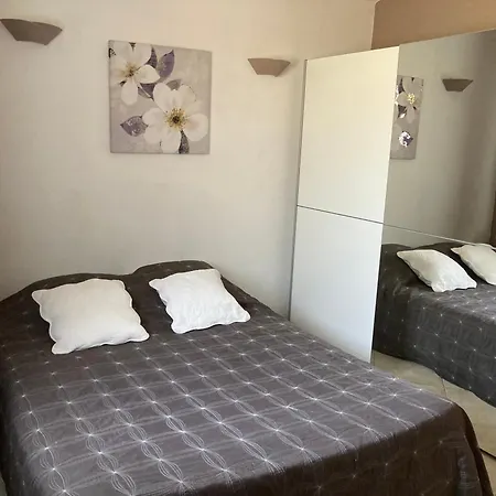 A Porto-vecchio Avec Piscine Privee 度假居 维琪奥港